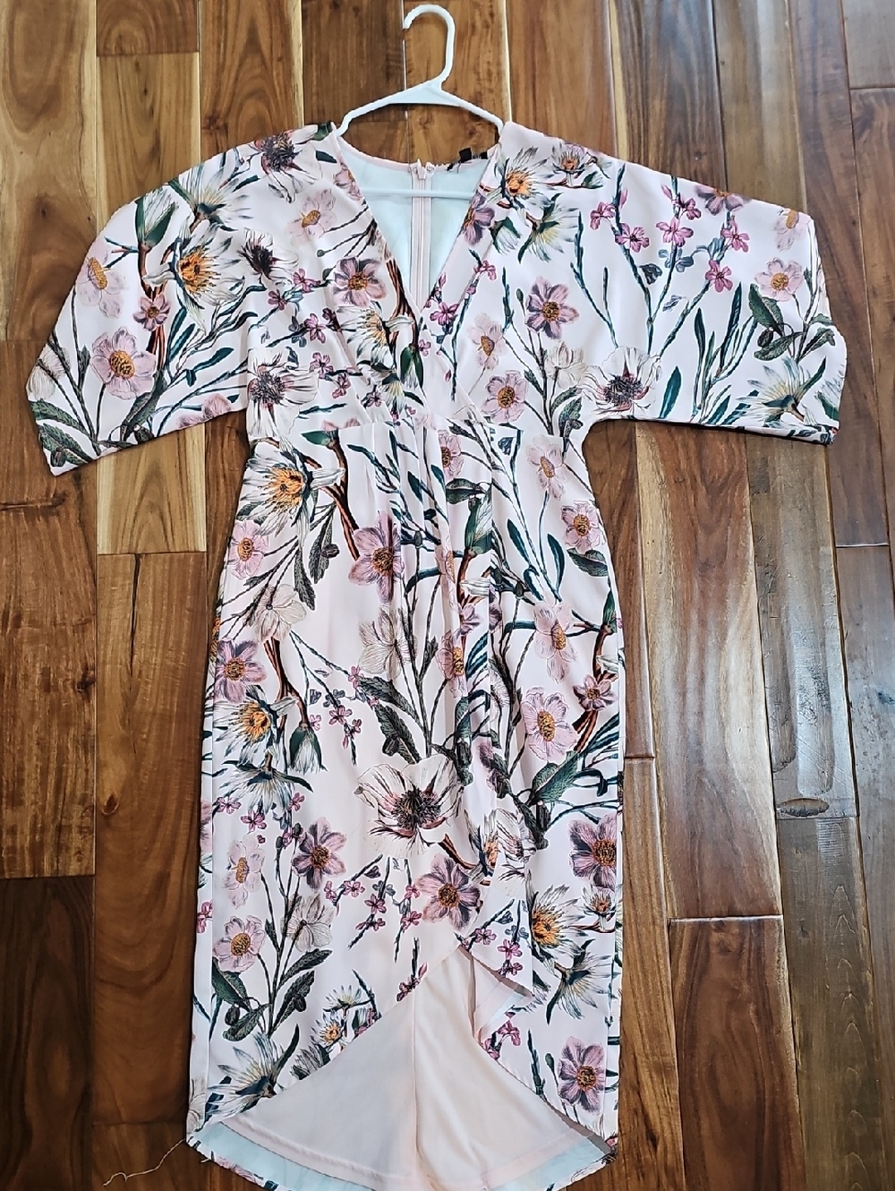 Gianni Bini Pink Floral V-Neck Midi Dress